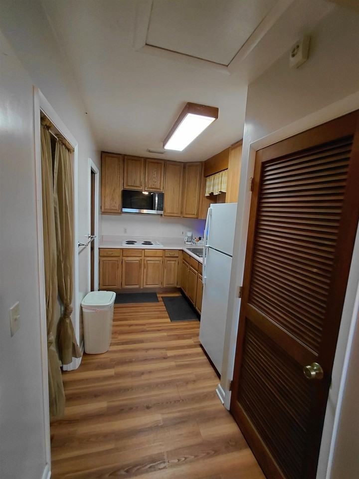 2306 Escambia Dr #B - Photo 7 of 13