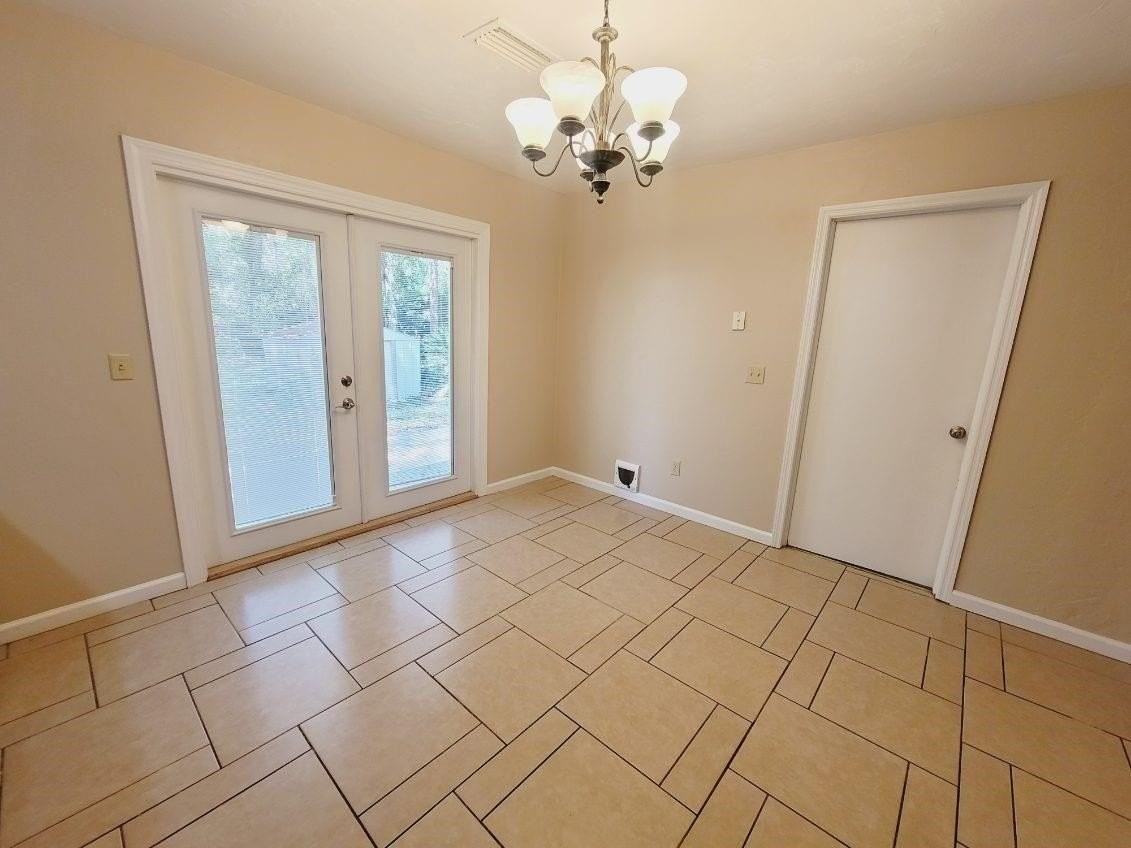 5680 Doonesbury Way - Photo 6 of 31