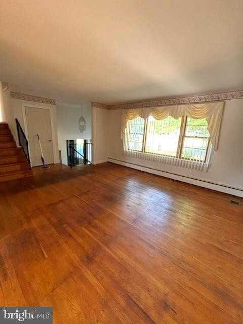 260 Marion Dr - Photo 5 of 18