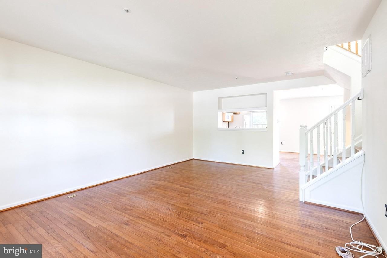 6 Sandview Ct - Photo 4 of 24