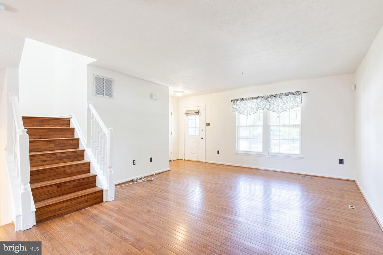 6 Sandview Ct - Photo 6 of 24