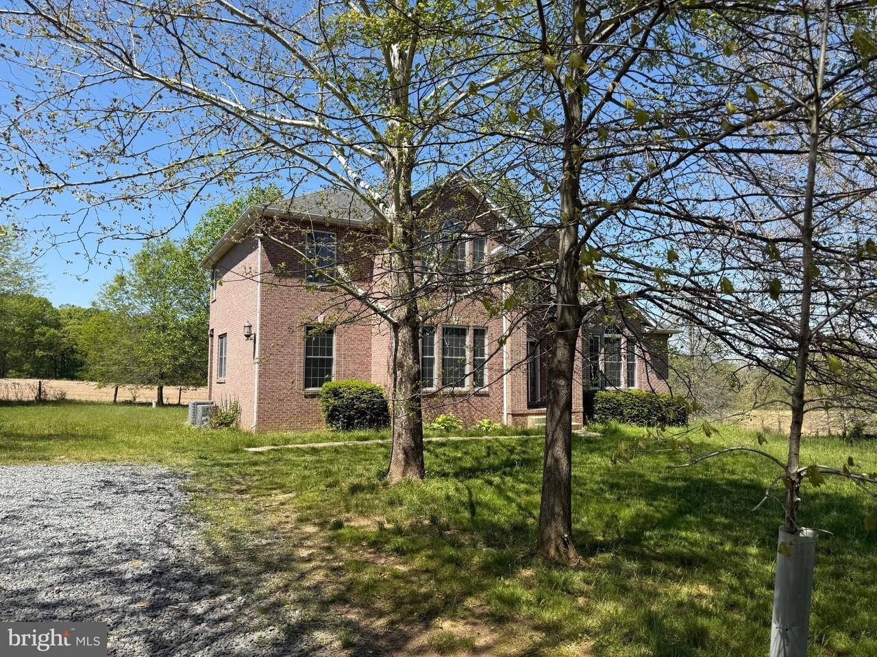 39 N Friendship Ct - Photo 3 of 31
