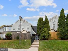 featured image of 5806 Shadbush Ct #G