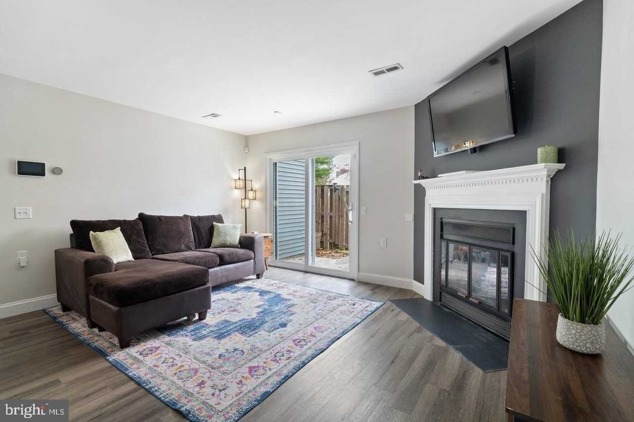 5806 Shadbush Ct #G - Photo 5 of 27