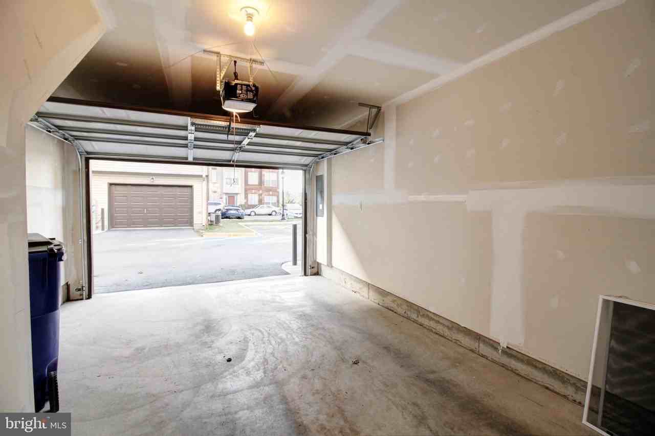 1414 Wheyfield Dr - Photo 3 of 22