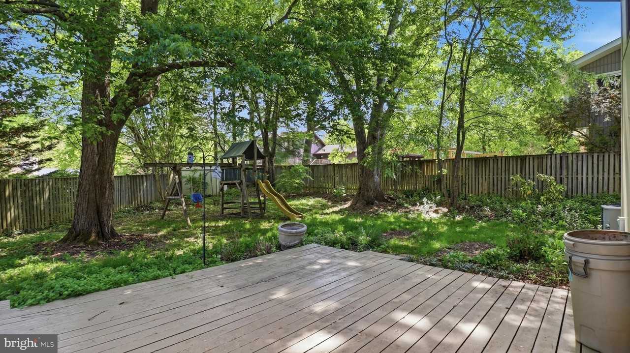 18925 Lindenhouse Rd - Photo 4 of 50
