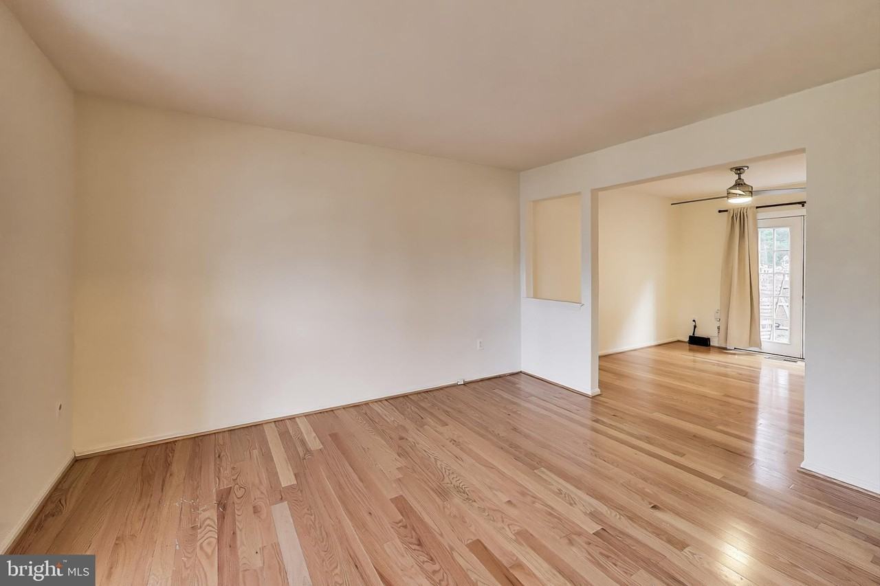 16 Tabiona Ct - Photo 4 of 34
