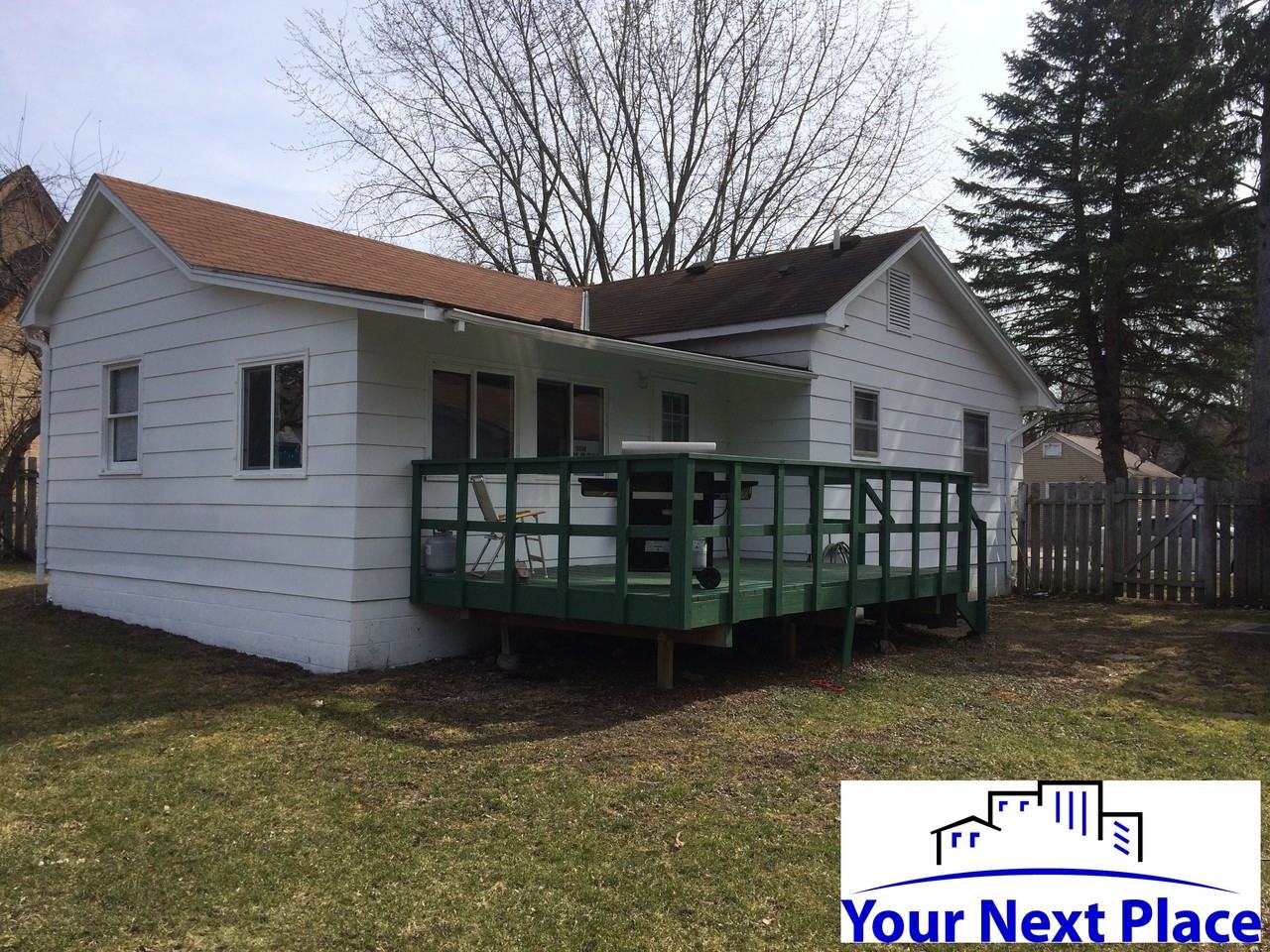 325 Maple Street - Photo 3 of 7