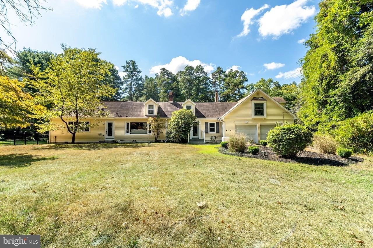 253 Hopewell Rd - Photo 2 of 50