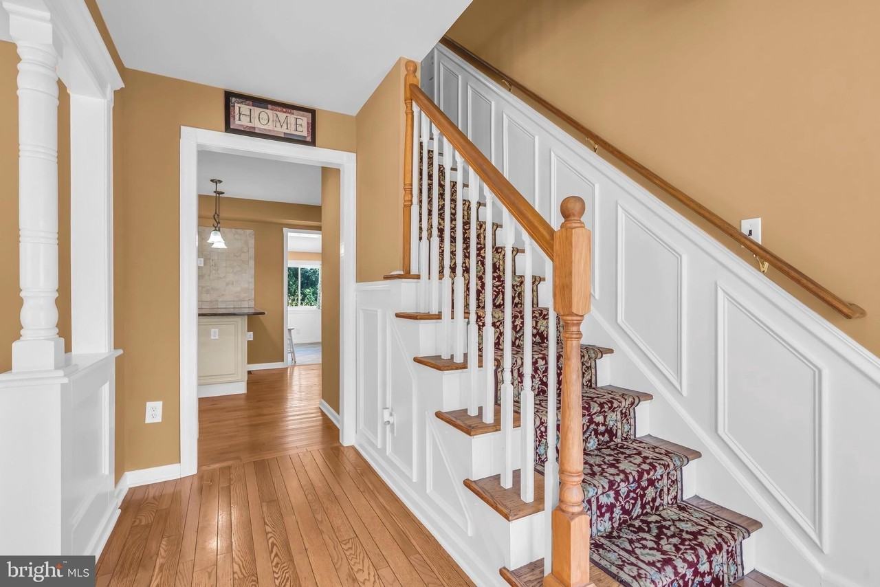 721 Rancocas Ave - Photo 3 of 50