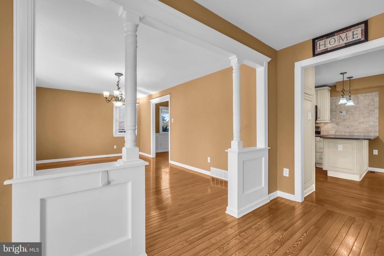 721 Rancocas Ave - Photo 4 of 50