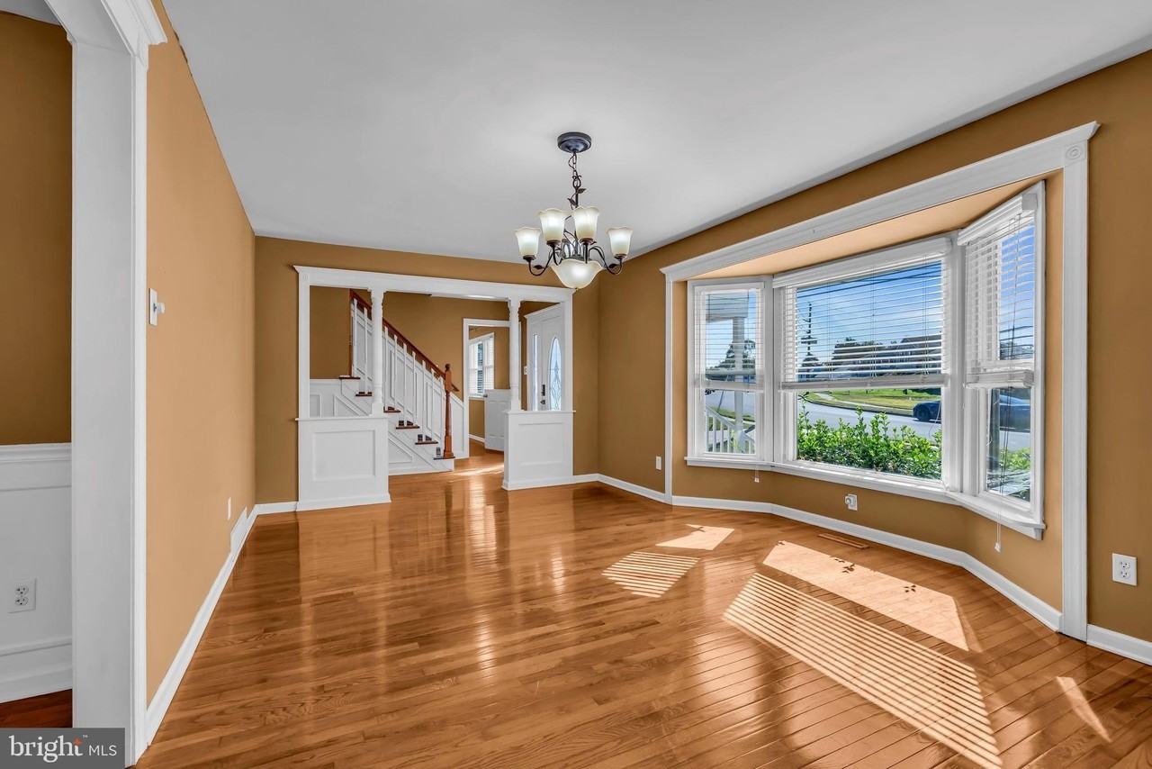 721 Rancocas Ave - Photo 6 of 50