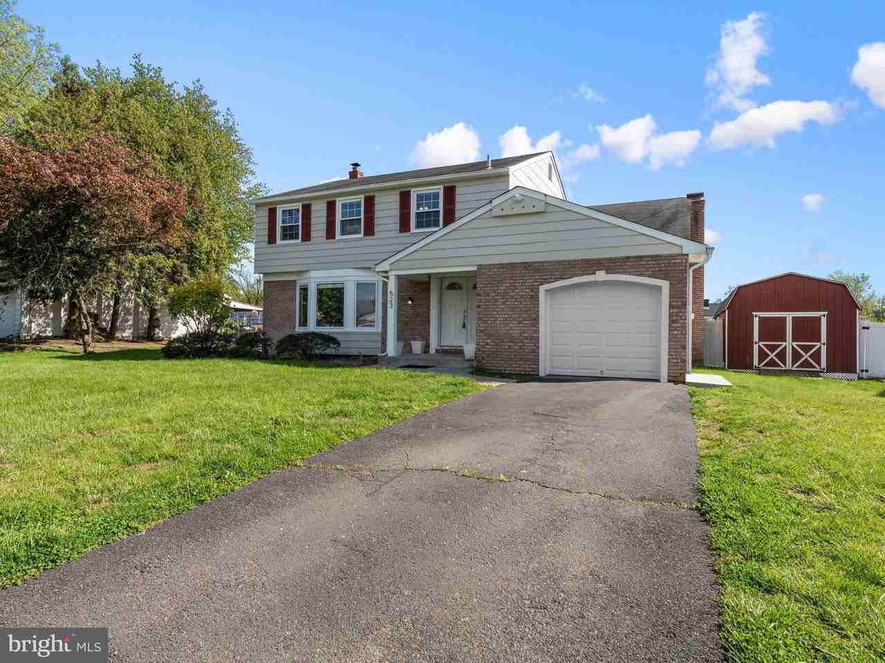 523 Rhode Island Ave - Photo 2 of 40