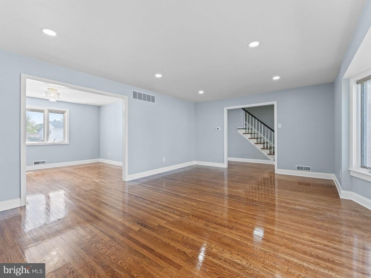 523 Rhode Island Ave - Photo 7 of 40