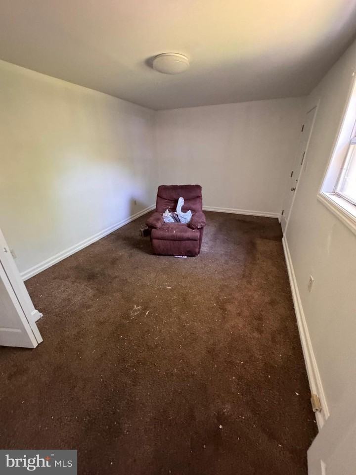 146 W Hanover St #1 - Photo 5 of 5