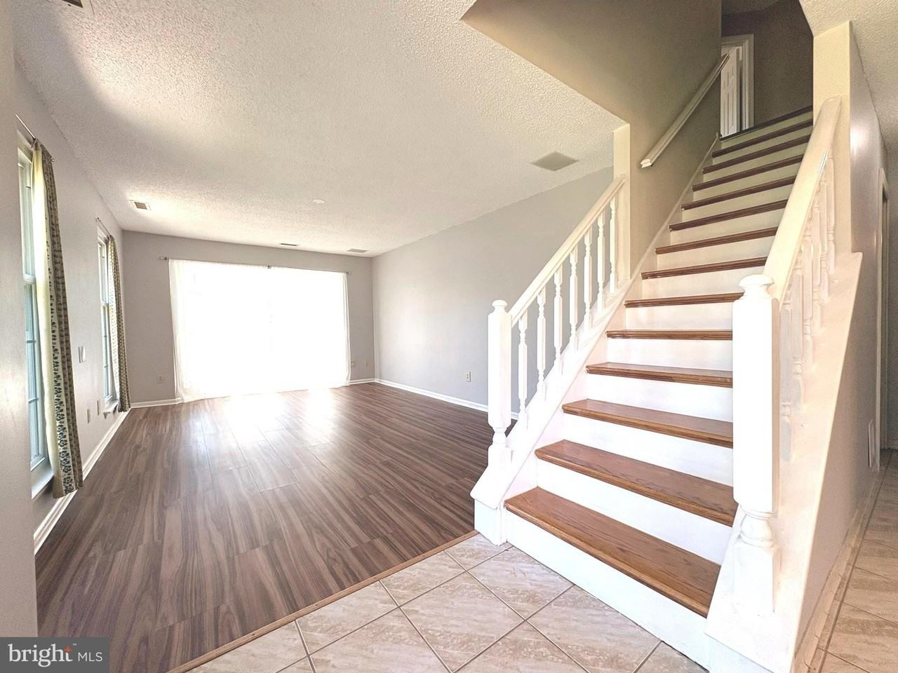 54 Magnolia Dr - Photo 4 of 24