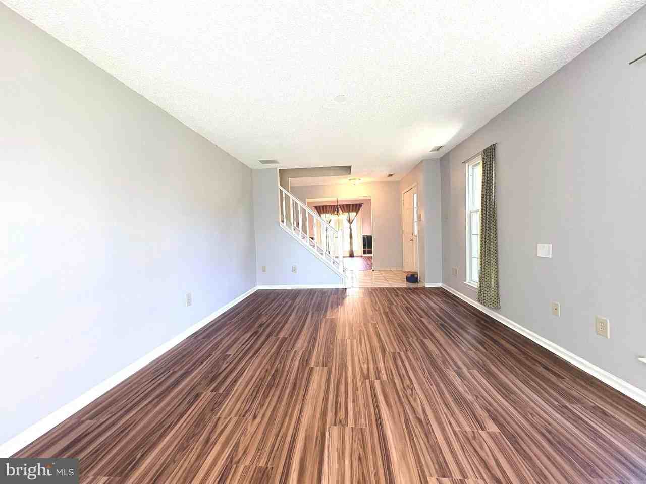 54 Magnolia Dr - Photo 5 of 24