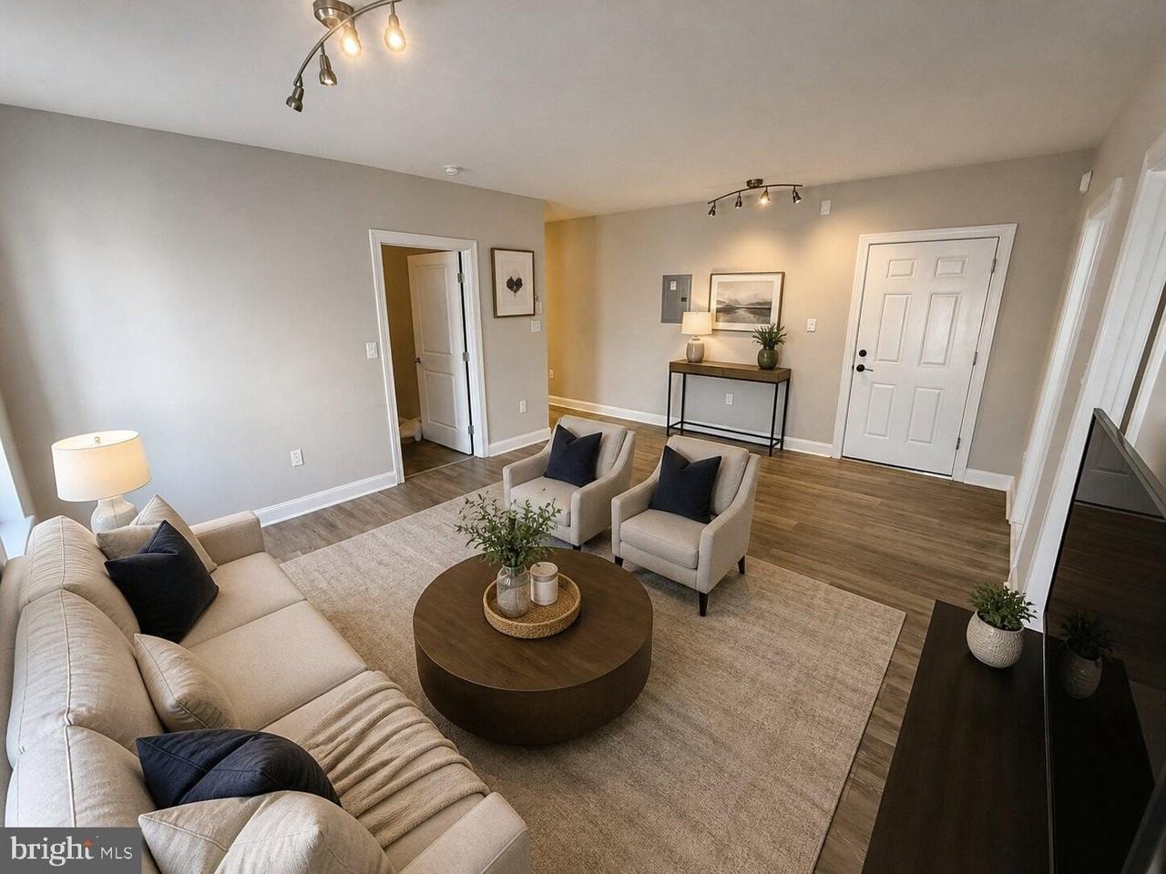 37 Bridge St #201 - Photo 2 of 7