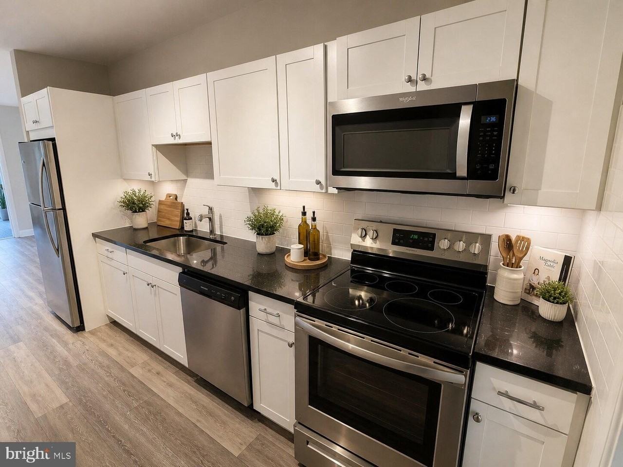 37 Bridge St #201 - Photo 3 of 7
