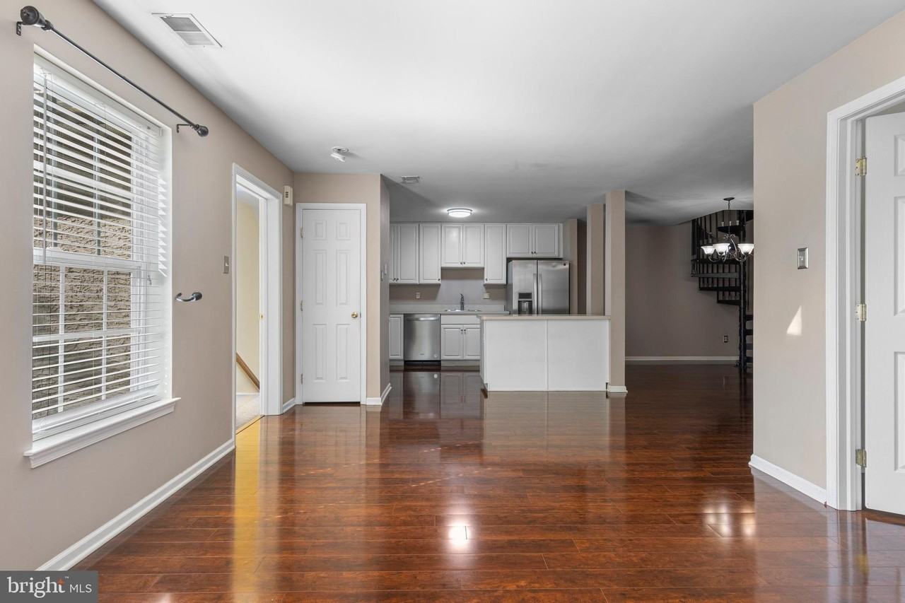 312 Riverbirch Cir #802 - Photo 6 of 39
