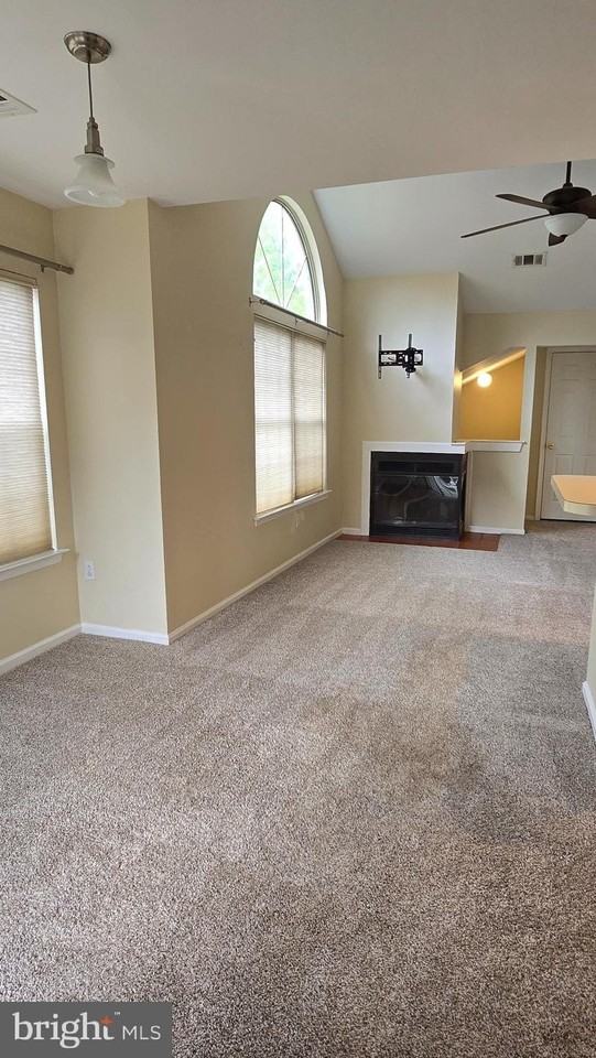 208 Foxmeadow Dr - Photo 6 of 22