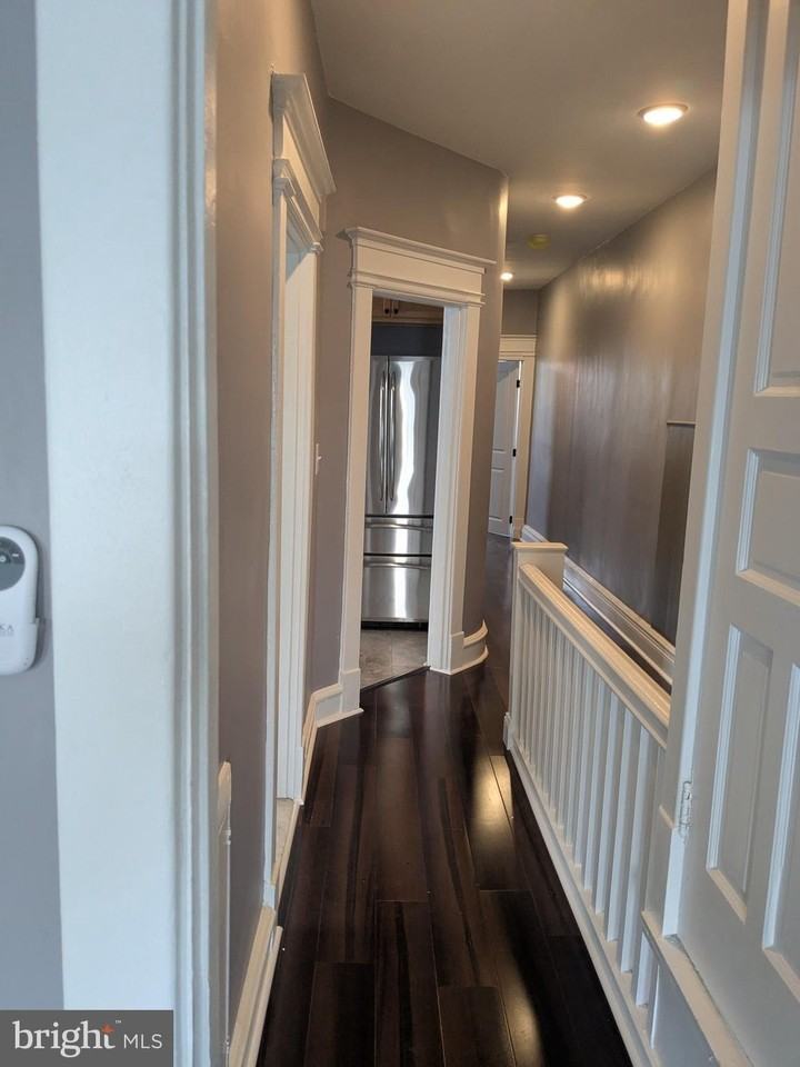 539 W Olney Ave - Photo 4 of 16
