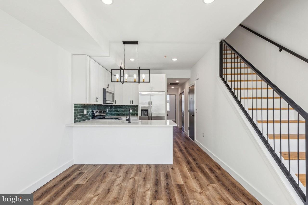 415 W York St #2 - Photo 3 of 27