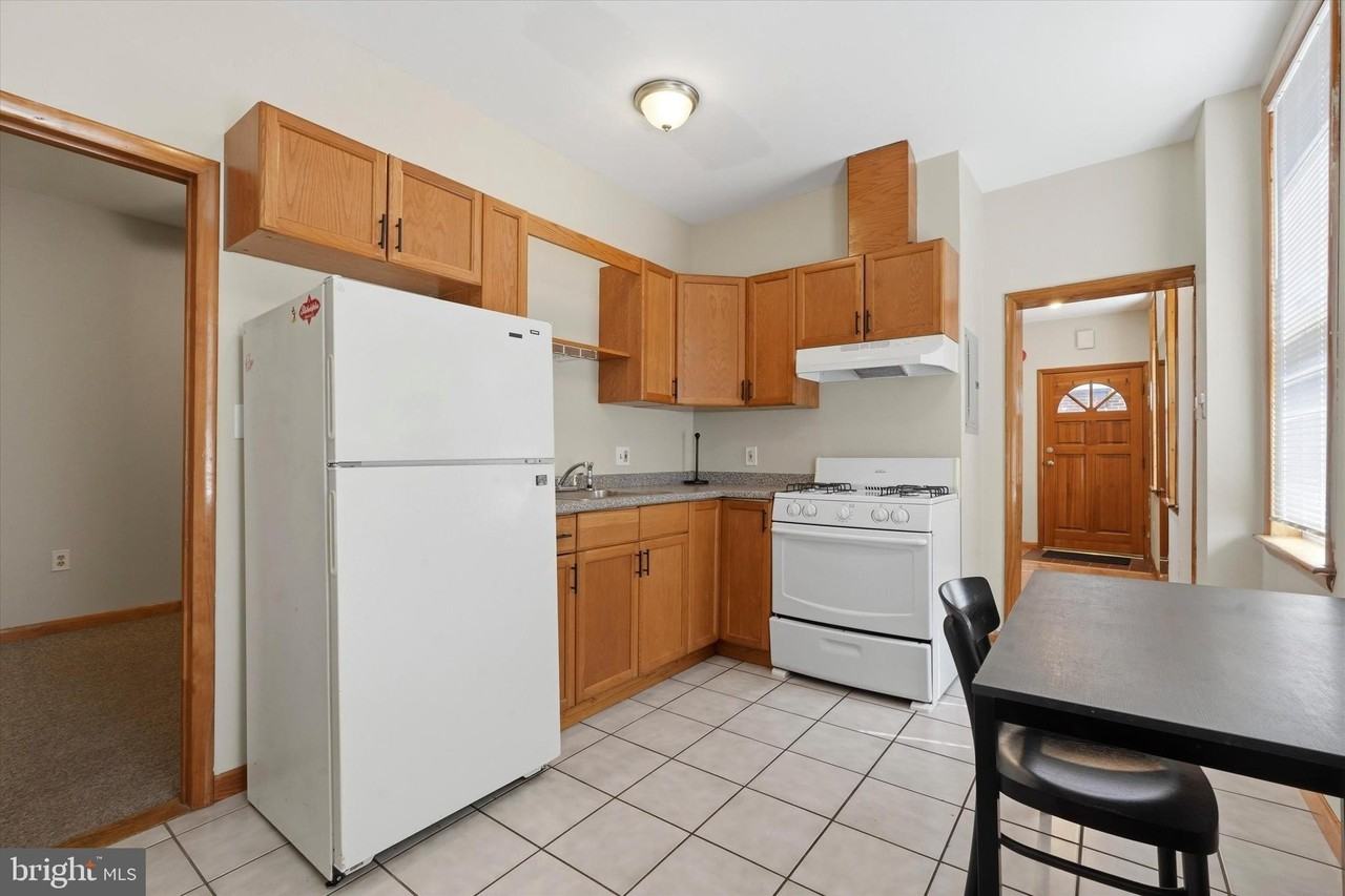 2657 E Ann St #1R - Photo 5 of 15
