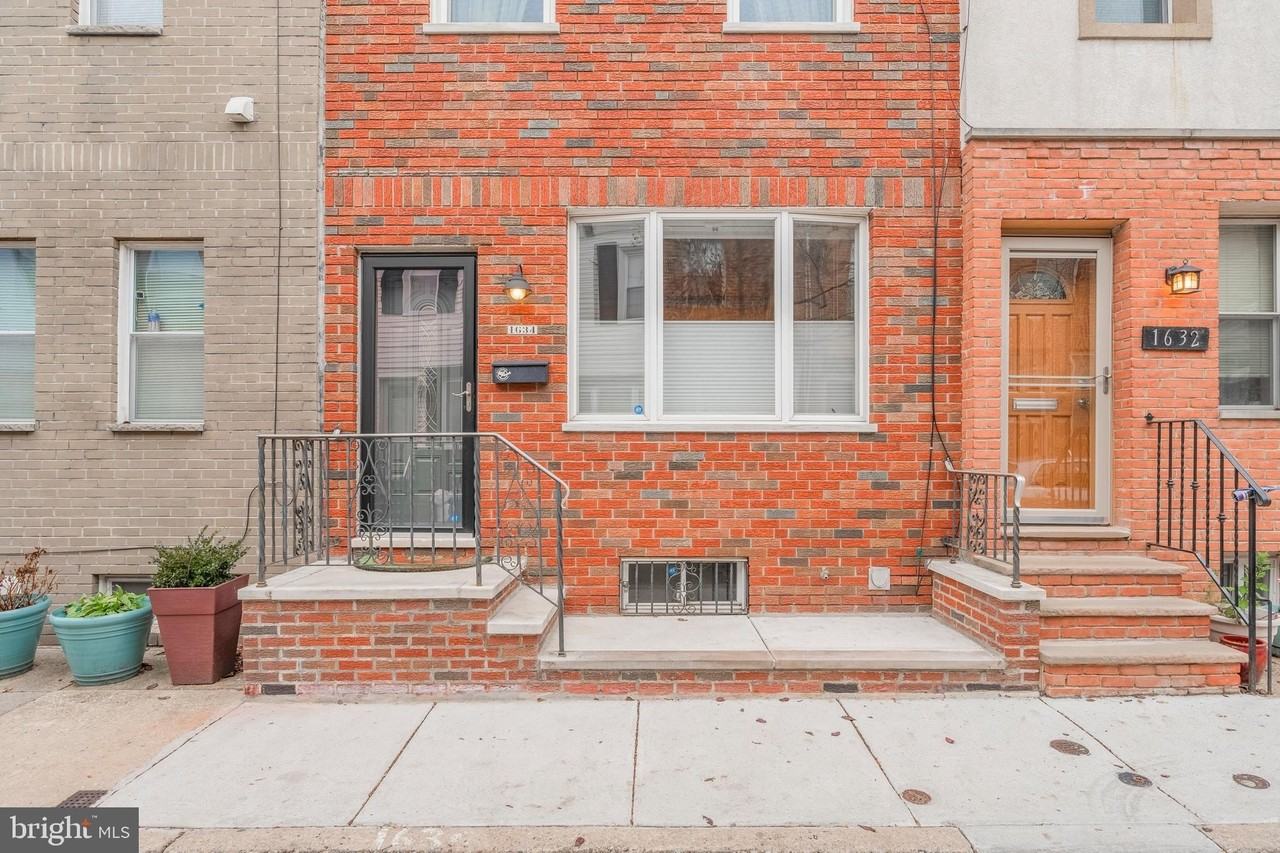 1634 S Iseminger St - Photo 2 of 25