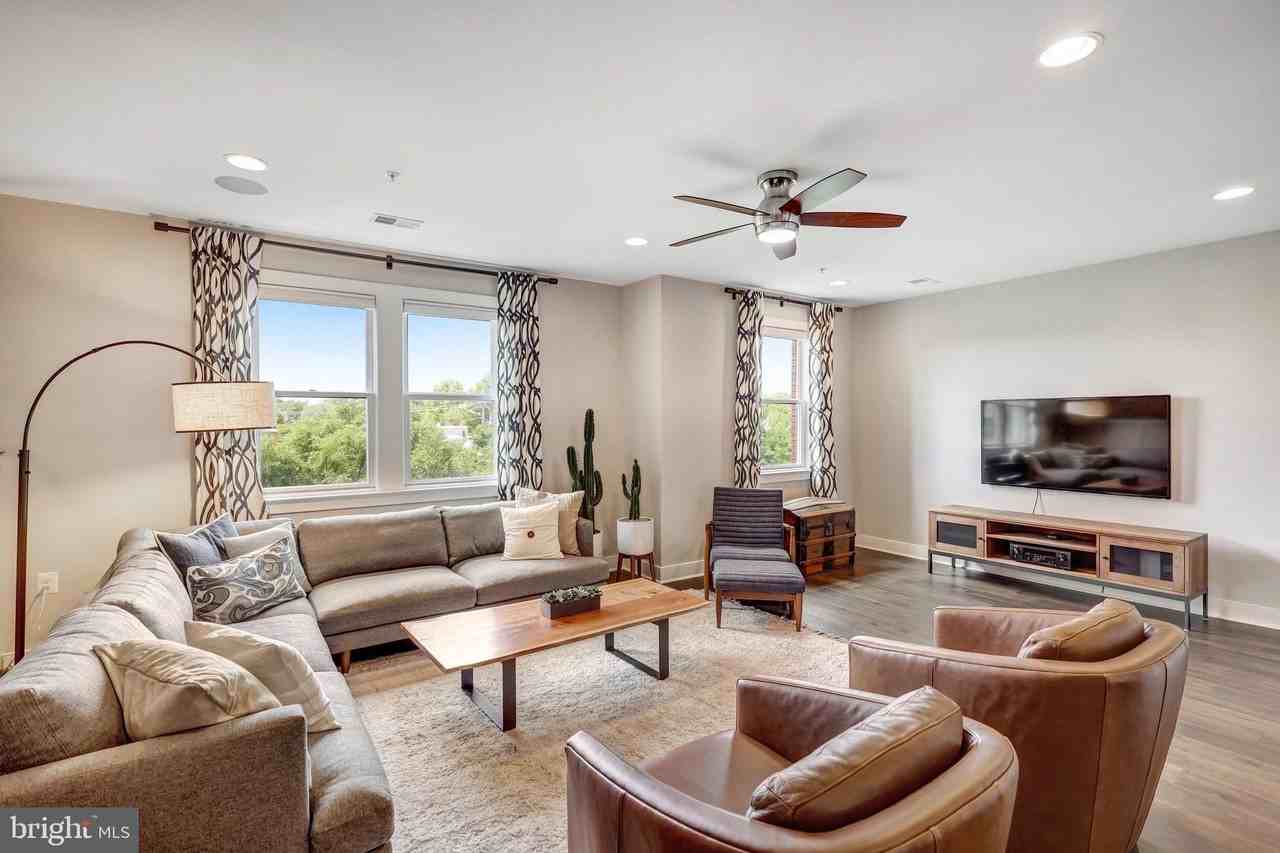 1905 Richmond Hwy #102 - Photo 7 of 39