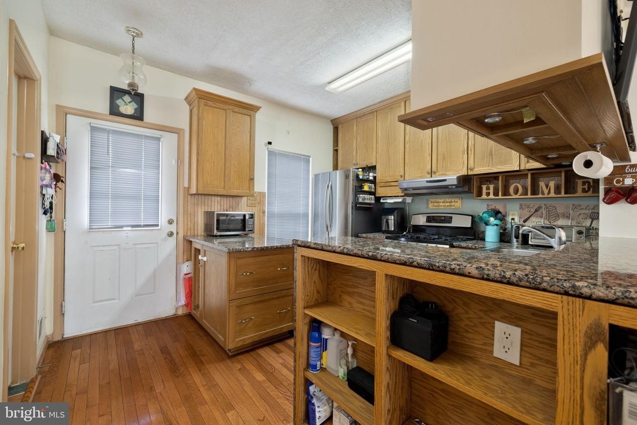 7248 Stover Dr - Photo 5 of 27