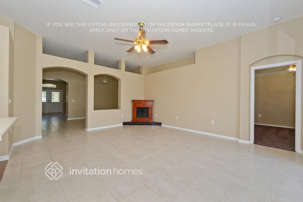 4438 Beaumaris Dr - Photo 6 of 24