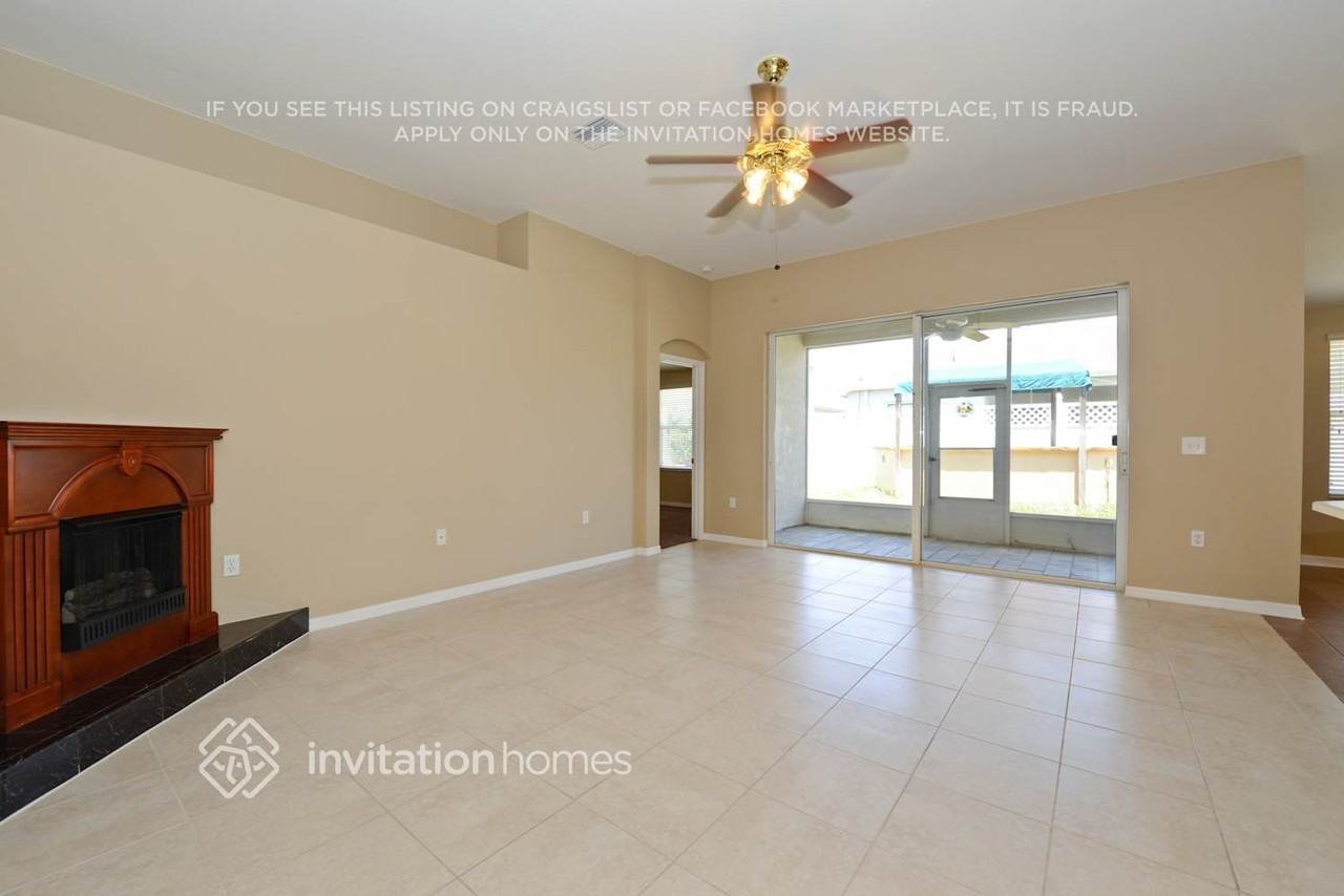 4438 Beaumaris Dr - Photo 7 of 24