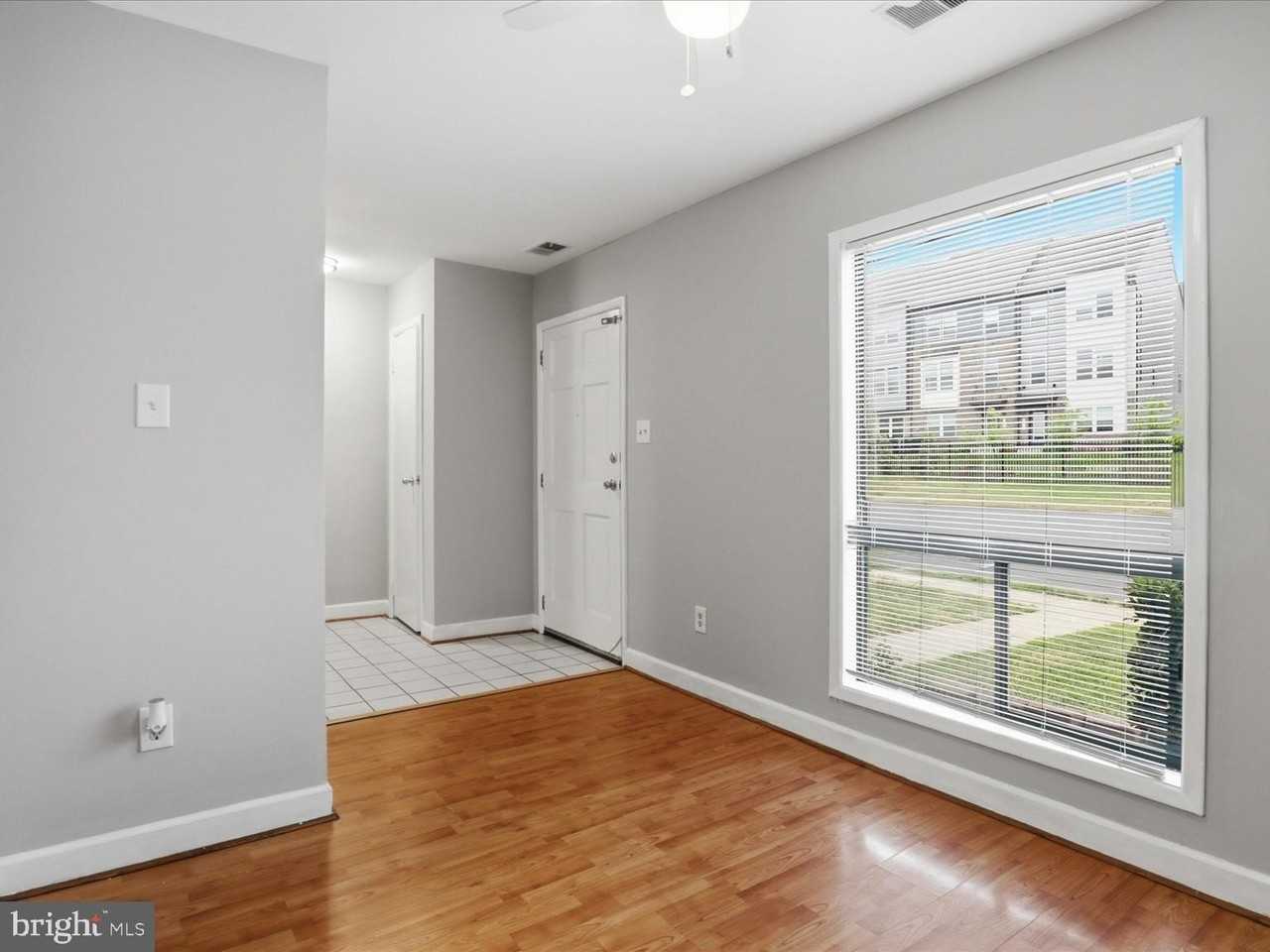 1145 Autumnhaze Ct - Photo 4 of 28