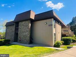 featured image of 5821 Royal Ridge Dr Unit E #E