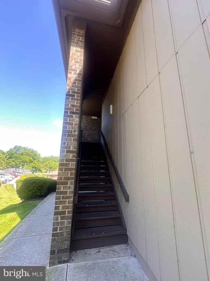 5821 Royal Ridge Dr Unit E #E - Photo 3 of 20