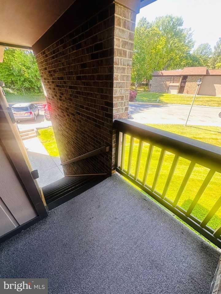 5821 Royal Ridge Dr Unit E #E - Photo 4 of 20