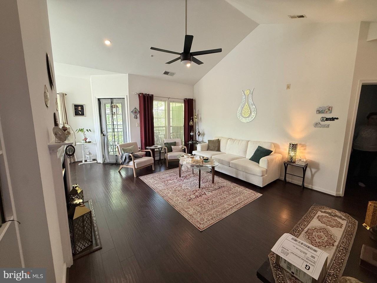 4142 Fountainside Ln #301 - Photo 7 of 19