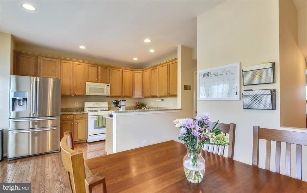 5011 Cool Fountain Ln - Photo 5 of 29