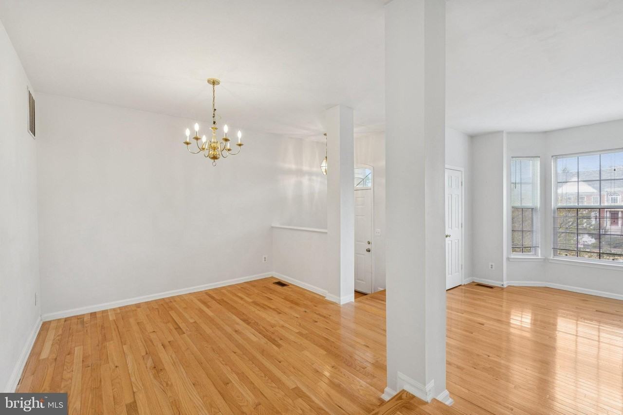 2921 Mainstone Dr - Photo 5 of 24