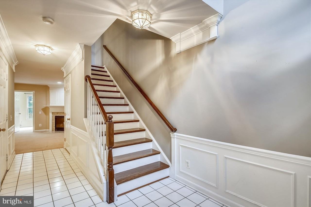 5413 Summer Leaf Ln - Photo 3 of 50