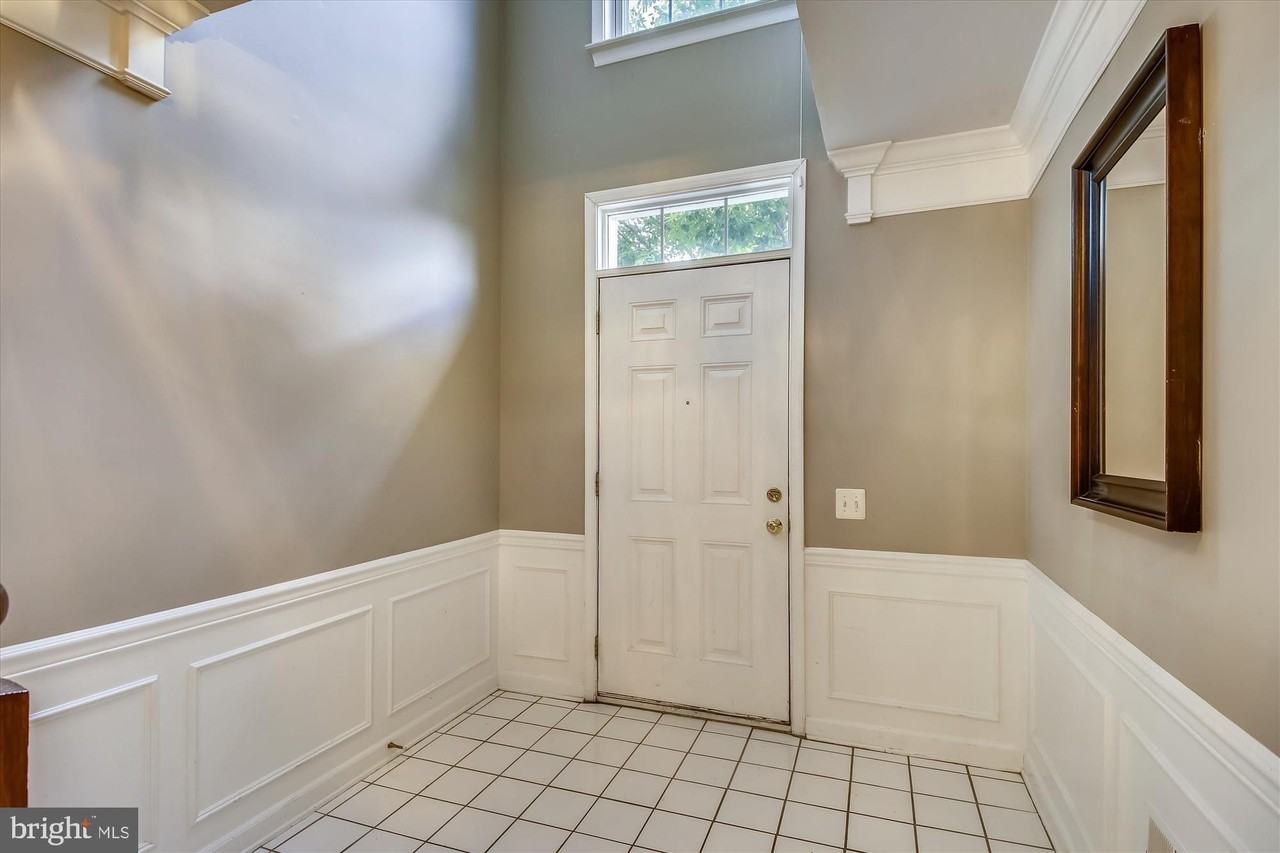 5413 Summer Leaf Ln - Photo 4 of 50