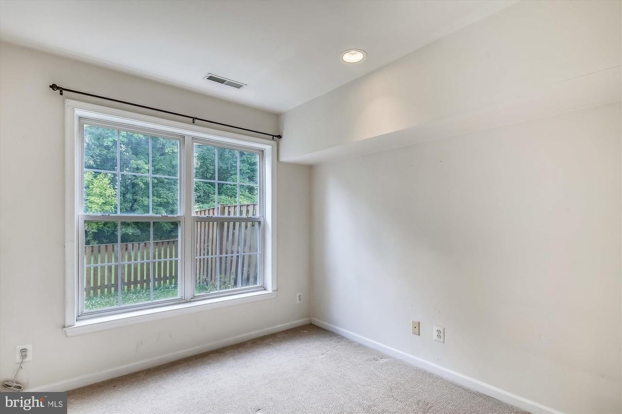 5413 Summer Leaf Ln - Photo 5 of 50