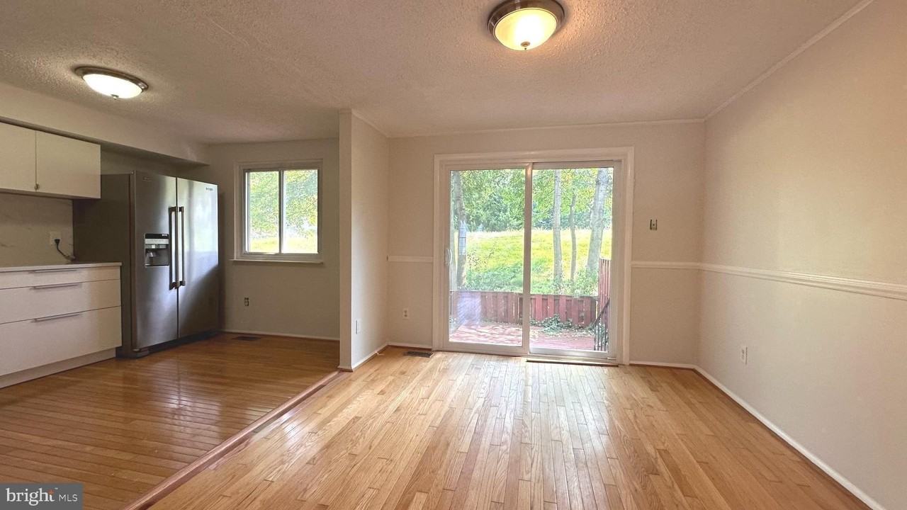 13566 Bentley Cir - Photo 7 of 25