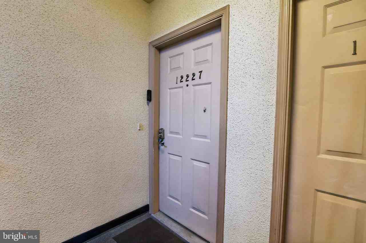 12227 Stevenson Ct #12227 - Photo 7 of 30