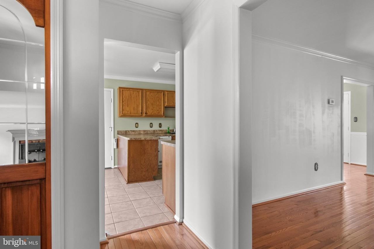 2798 Alton Hotel Ct - Photo 5 of 39