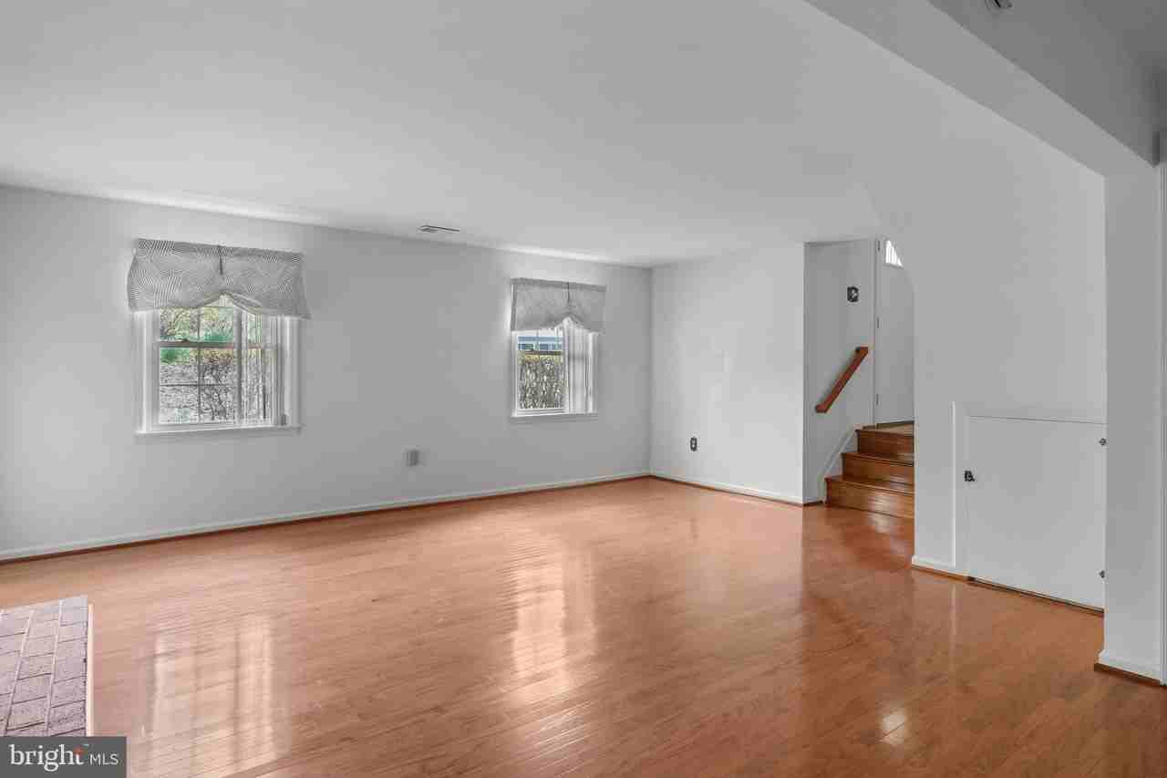 2798 Alton Hotel Ct - Photo 7 of 39