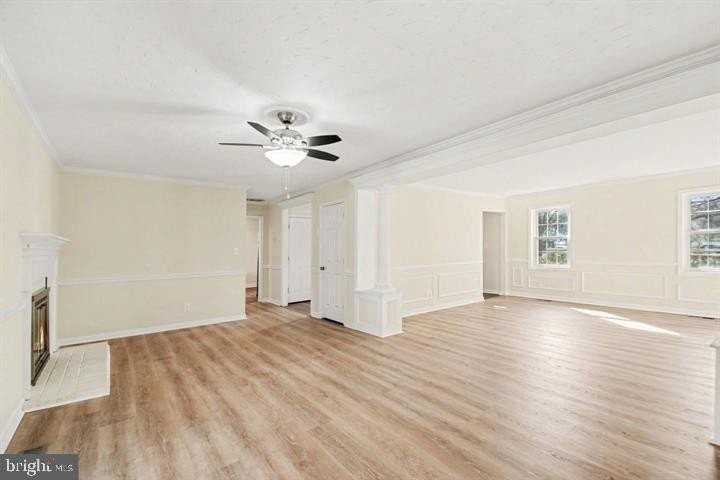 2113 Matthew Ln - Photo 4 of 24