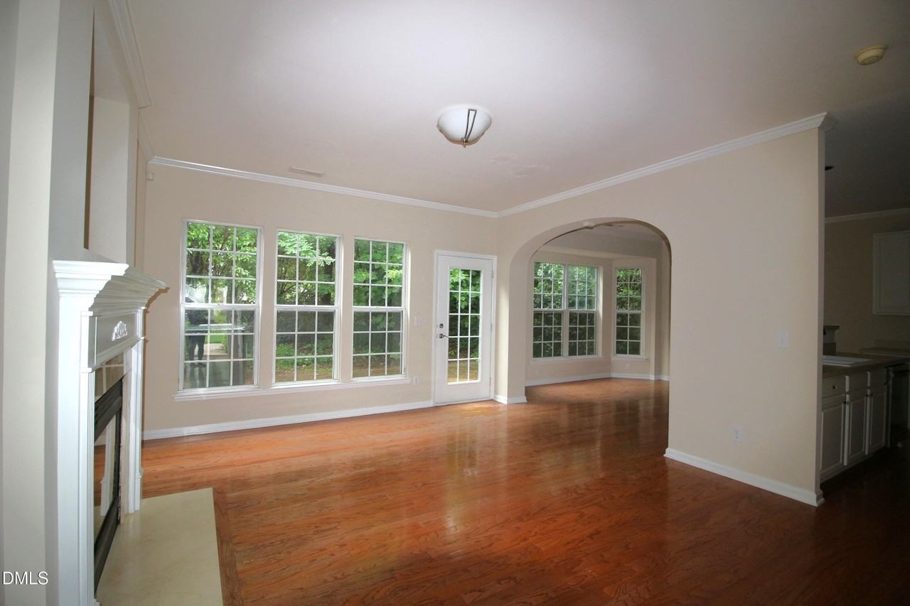 2517 Valley Haven Dr - Photo 3 of 21