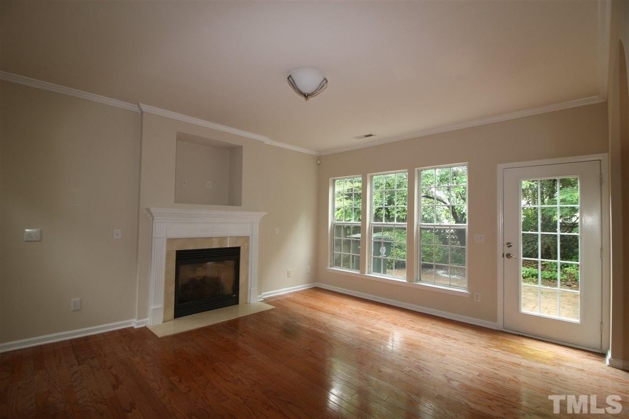 2517 Valley Haven Dr - Photo 4 of 21